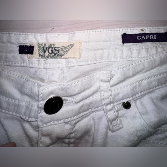 VGS White Embellished Capri Jeans - Size 10
Summer Career Beach Office Casual - Picture 4 of 7